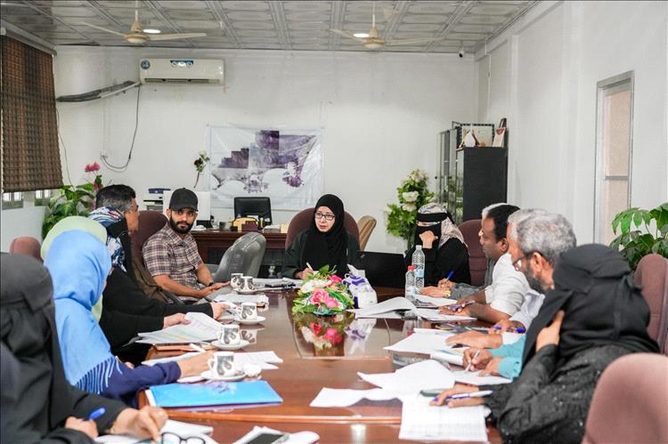 عدن.. اجتماع يناقش خطة البرنامج الاستثماري لمديرية صيرة للعام 2026م