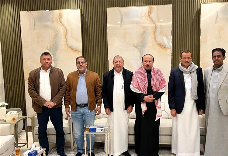 الفريق ناصر منصور هادي يستقبل قيادات السلطة القضائية في لقاء أخوي بالرياض