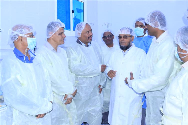 الجمحي والعطيشي يفتتحان قسم حضانة الأطفال بمستشفى غيل باوزير العام