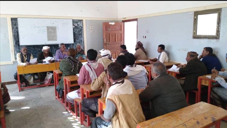 مدير مكتب التربية والتعليم الوضيع يعقد اجتماعاً مع مدراء مدارس المديرية