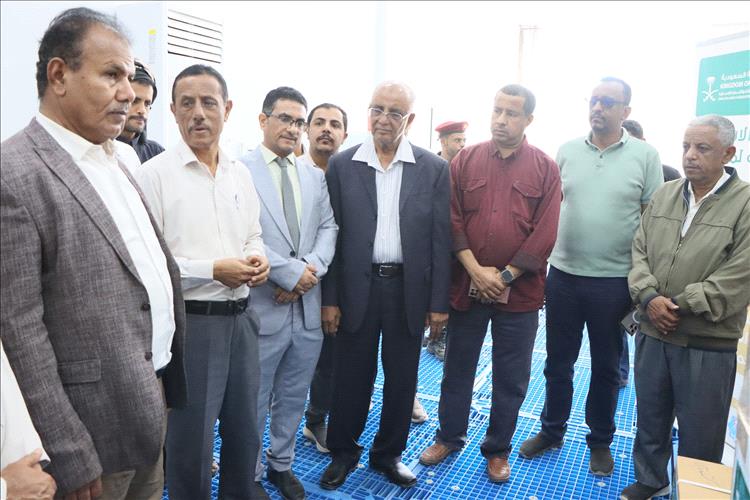 الوكيل العامري يدشن مشروع الاستجابة العاجلة لمكافحة الكوليرا في حضرموت الوادي والصحراء