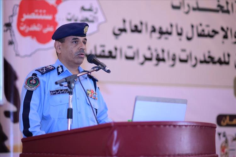 اللواء بامشموس يطالب المواطنين بتزويده بمقاطع مرئية للمركبات الأمنية والعسكرية المخالفة