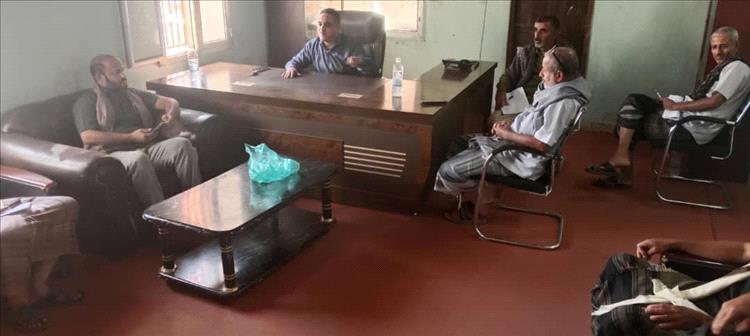 توجيهات مشددة من مدير عام ردفان لمراقبة الأسعار وتحسين الخدمات العامة