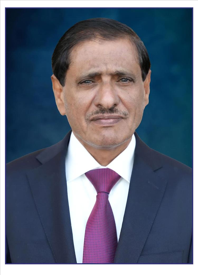 عضو مجلس القيادة الرئاسي البحسني يعزي جمال عبدون وكيل وزارة التربية والتعليم السابق في وفاة والدته