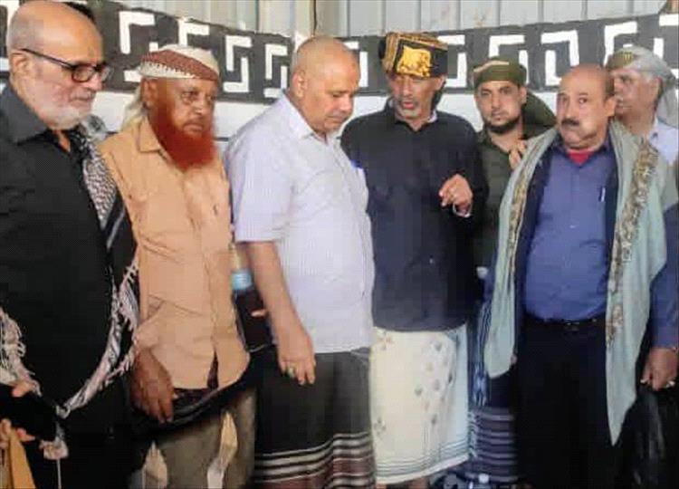 مدير عام الصحة بالعاصمة عدن يهنئ الفريق الركن محمود الصبيحي بمناسبة تعيينه عضواً في المجلس القيادة الرئاسي