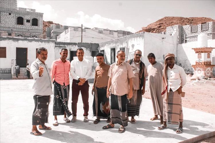 مدير عام بروم ميفع يتفقد مشروع منشأة نصر بروم الرياضي الذي تنفذه مؤسسة يسلم المحمدي