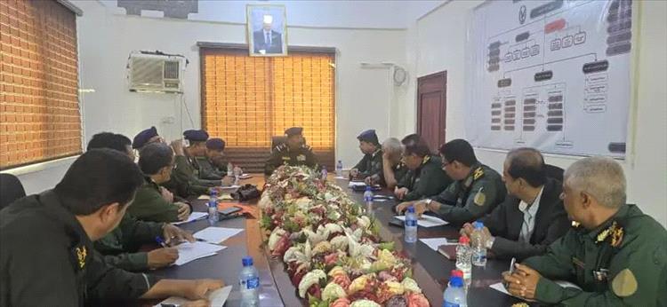 اللواء عاطف يترأس اجتماعًا لتدشين عام 2026م ومناقشة تنظيم العمل المالي والإداري