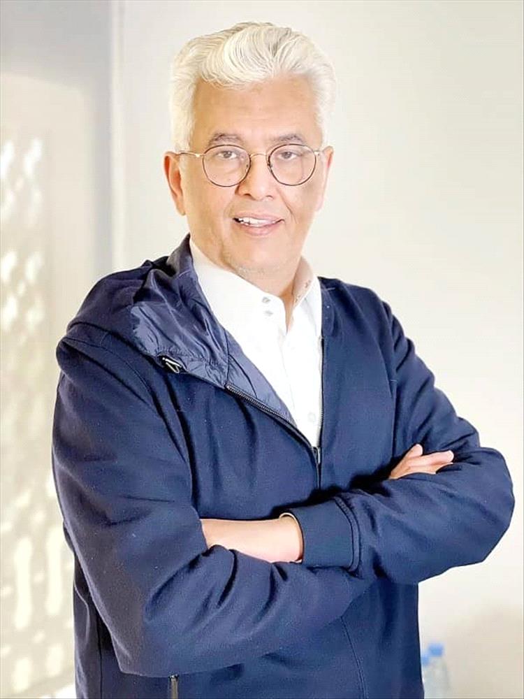 سياسي سعودي يتناول الخلاف السعودي الإماراتي في اليمن ويحدد أبعاده السياسية والاستراتيجية