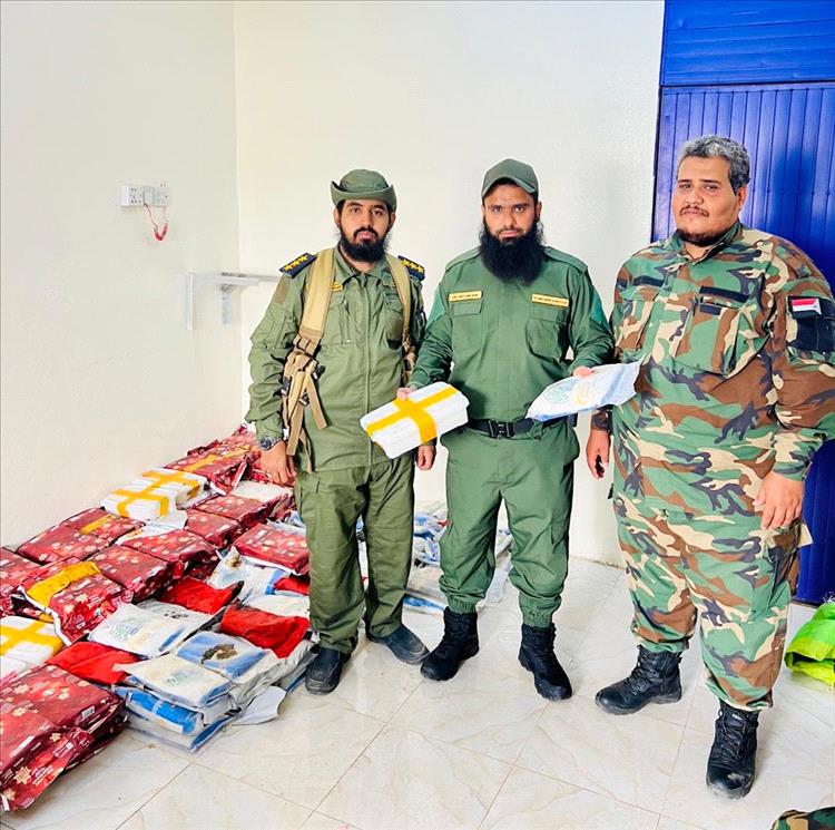 المقدم مياس الجعدني يشيد بالحملة الأمنية لقوات العمالقة بعد ضبط 119 كيلو حشيش و85 كيلو شبو بسواحل رأس العارة