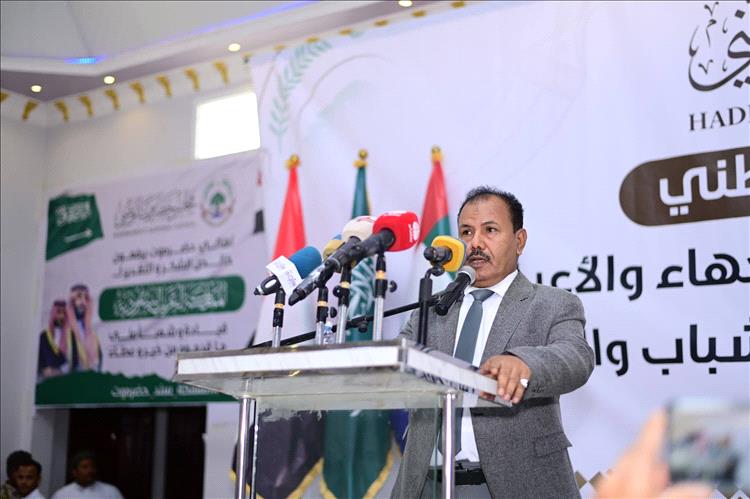 العامري يؤكد على أهمية تعزيز قيم التعايش وإشراك الجميع في صياغة واقع حضرموت