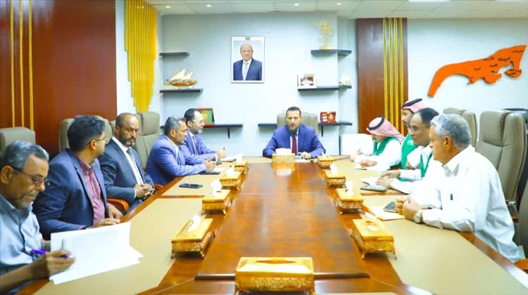 وزير الدولة محافظ عدن يبحث مع البرنامج السعودي دعم المشاريع التنموية والخدمية