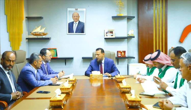 محافظ عدن يبحث مع البرنامج السعودي لدعم وإعمار اليمن مجالات التعاون ودعم المشاريع التنموية والخدمية