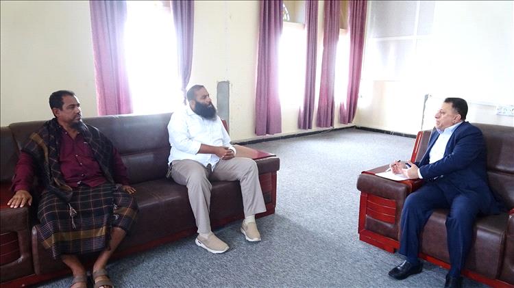 أمين عام محلي أبين يلتقي مدير عام خنفر ومدير عام فرع الهيئة العامة للأراضي والمساحة والتخطيط العمراني