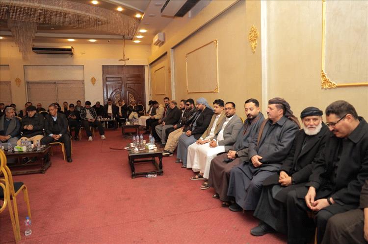 وكيل محافظة إب الشيخ عارف الواصلي يستقبل المعزين بوفاة والدته في القاهرة