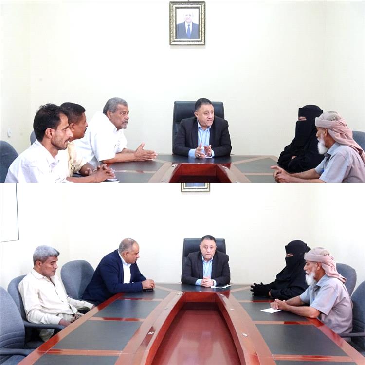 أمين عام محلي أبين "الحامد" يناقش  أوضاع العاملين والفنيين الصحيين بمستشفى الرازي العام بجعار
