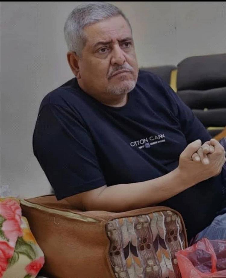 قائد المقاومة الشعبية الجنوبية الديواني يعزّي العميد أبو مشعل الكازمي بوفاة شقيقه الأكبر