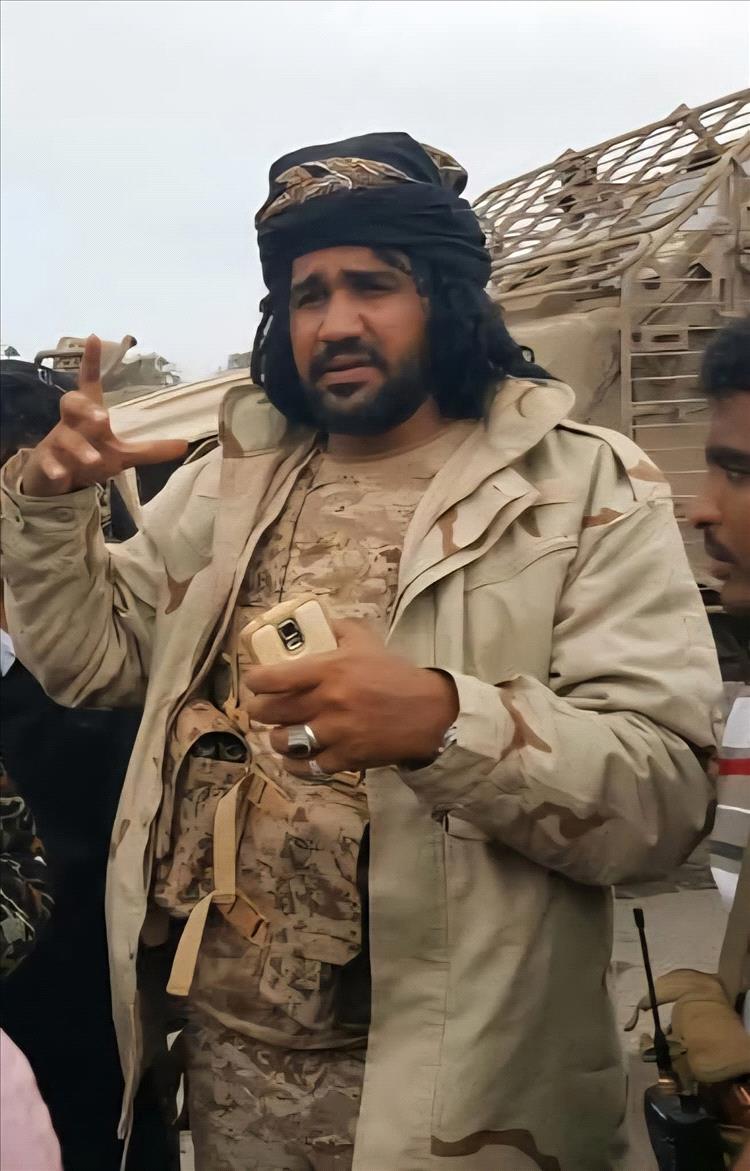 قائد المقاومة التهامية: الفيدرالية حق أصيل وتهامة ترفض التمثيل من خارجها