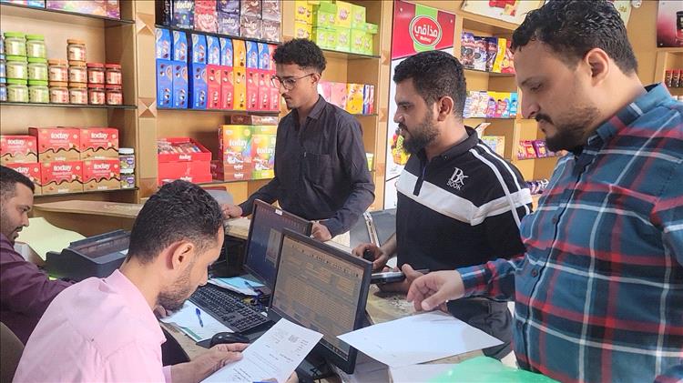 مكتب الصناعة بالمنصورة ينفذ حملة لتنظيم حركة أسعار السلع والمنتجات