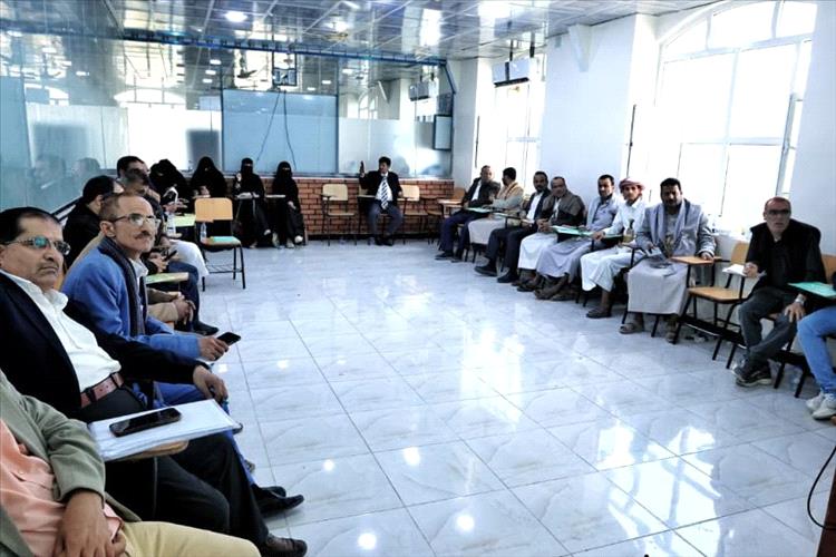 انعقاد ورشة تدريبية بمأرب حول توظيف الذكاء الاصطناعي في تحسين الاداء الحكومي