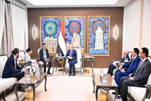 الرئيس العليمي يدعو المجتمع الدولي الى دعم مرحلة جديدة من الشراكة الواعدة في اليمن