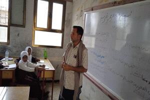 مدير تربية المحفد يتفقد سير العملية التعليمية في مجمع الكفاه التربوي