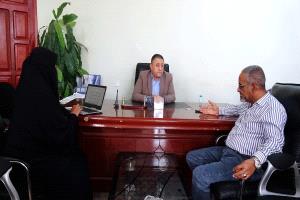 أمين عام المجلس المحلي بأبين يناقش الترتيبات اللازمة لانعقاد اللقاء التشاوري الأول لمنظمات المجتمع المدني