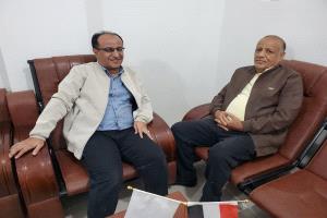 فاضل يلتقي رئيس فرع اتحاد البلياردو والسنوكر بتعز