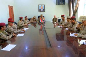 مأرب:اجتماع عسكري يقر إجراءات مشددة لتأمين الطريق الدولية والمنشآت الحيوية