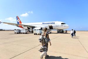 اليمنية تؤكد نجاح التشغيل الاستثنائي لرحلة سقطرى - جدة وجدولة رحلات تجارية في الفترة القادمة