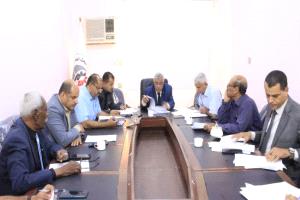 اللجنة التنفيذية للتصنيف الوطني بعدن تقر خطة النزول الميداني إلى الجامعات