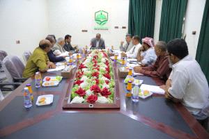 مجلس جامعة المهرة يعقد دورته الرابعة للعام الجامعي 2025–2026م ويقر عدد من القرارات والتوصيات.