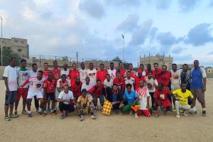 قدامى التلال وحسان في لقاء كروي ودي بأبين