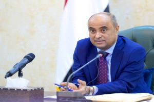 رئيس الوزراء يعلن عن دعم سعودي جديد وعاجل بـ90 مليون دولار لصرف مرتبات الموظفين