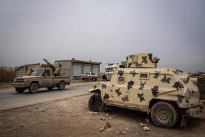 مصادر: القوات السورية تسيطر على حقلي نفط وغاز في الشرق