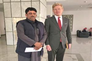 بن ذيبان يؤكد للمبعوث الأممي ضرورة الالتزام بمخرجات الحوار الوطني