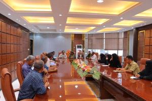 مدير عام خورمكسر  يبحث مع وكيل محافظة عدن لشؤون الدفاع والأمن الأوضاع الأمنية