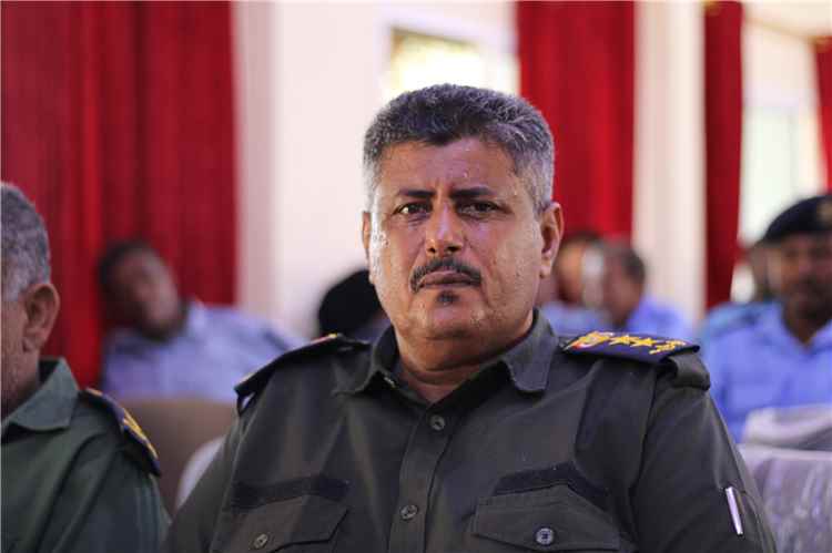 مدير البحث الجنائي بمحافظة أبين يعزي في وفاة الكاتب والسياسي أحمد عبدالله أمزربه