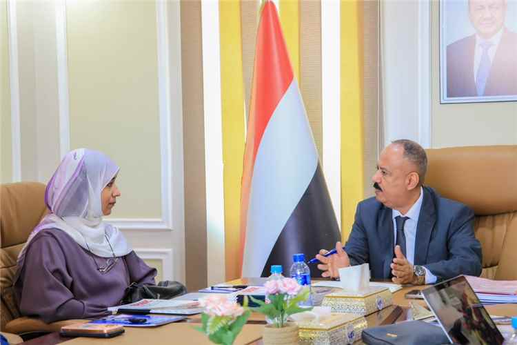 الجهاز المركزي للإحصاء ولجنة من رئاسة الوزراء يبحثان مع وزارة النقل قاعدة بيانات قطاع النقل والمواصلات والبيانات الإحصائية لدعم الحسابات القومية