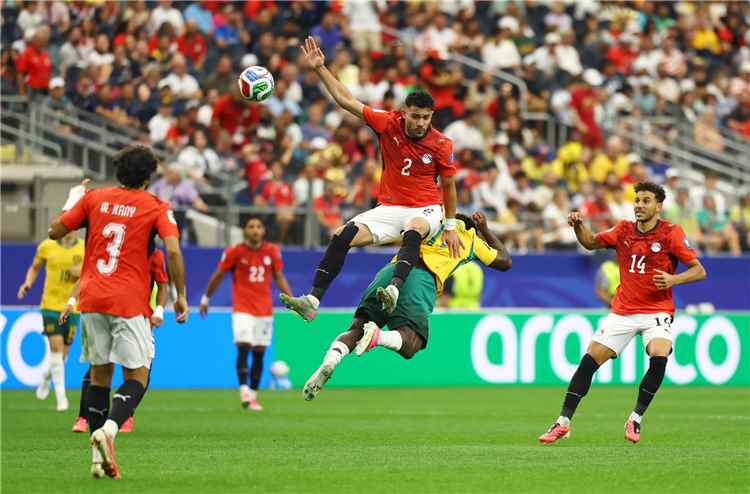 منتخب مصر يحقق إنجازا تاريخيا في المونديال بالتأهل للثمن النهائي على حساب أستراليا