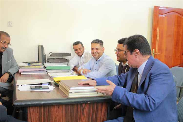 الجماعي يتفقد اللجنة التحكيمية العمالية ومركز الصحة والسلامة المهنية بوادي حضرموت ويؤكد دعم الوزارة لتطوير الأداء المؤسسي
