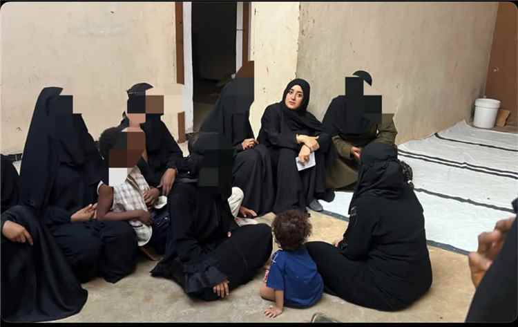 وكيلة حضرموت لشؤون المرأة تزور سجن النساء بسيئون وتؤكد أهمية التأهيل وإعادة الإدماج المجتمعي