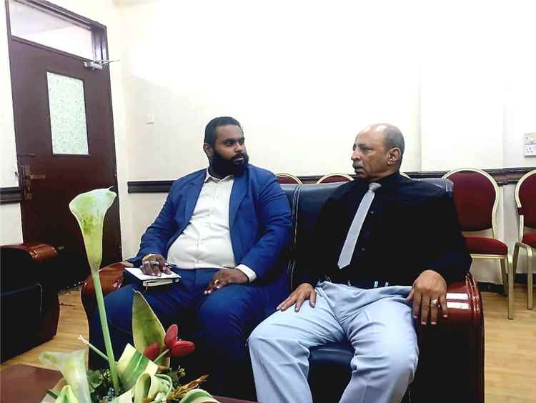الدكتور الصولبة يزور هيئة مستشفى الجمهورية ويلتقي بمديرها العام الدكتور السقاف