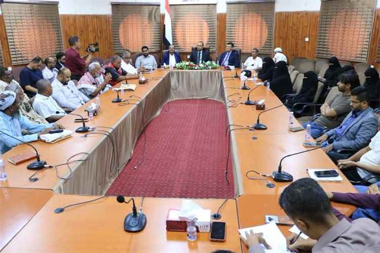 باعلوي يلتقي بعدد من قيادات منظمات المجتمع المدني بوادي حضرموت
