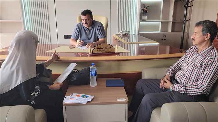 مدير عام البريقة يناقش تفعيل إدارة محمية العزيزي وتعزيز حمايتها