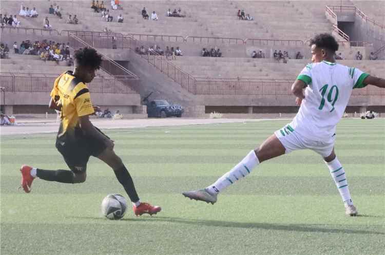 اليرموك يعمق جراح اتحاد حضرموت بهدفين لهدف
