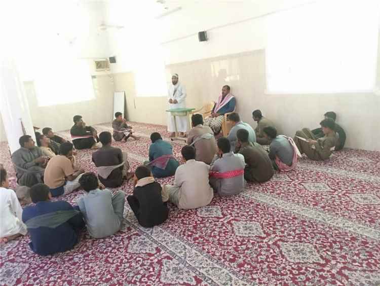 تدشين المركز الصيفي السادس عشر بجامع المخارم بمديرية رخية