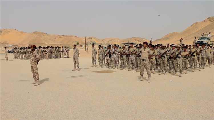 وكيل حضرموت يطلع على مستوى الجاهزية العسكرية للواء الرابع في رماه