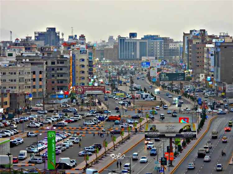 من قلب عدن.. وزير أسبق يوجه رسالة عن واقع المدينة ويهاجم ما وصفه بالإعلام غير المسؤول