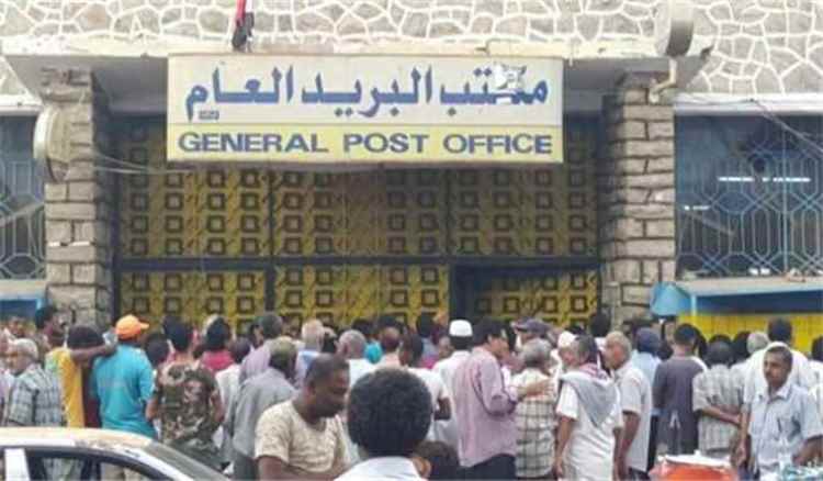 المتقاعدون العسكريون غير المشمولين بالتسويات يناشدون الحكومة صرف معاشات ثلاثة أشهر متأخرة