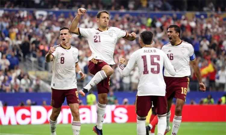 اسبانيا تهزم فرنسا بثنائية نظيفة وتتأهل إلى نهائي كأس العالم 2026